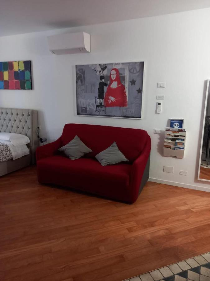 Suite Apartment San Lazzaro Bergamo Bagian luar foto